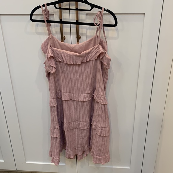 Ruffle dress with tie shoulders - Picture 2 of 2